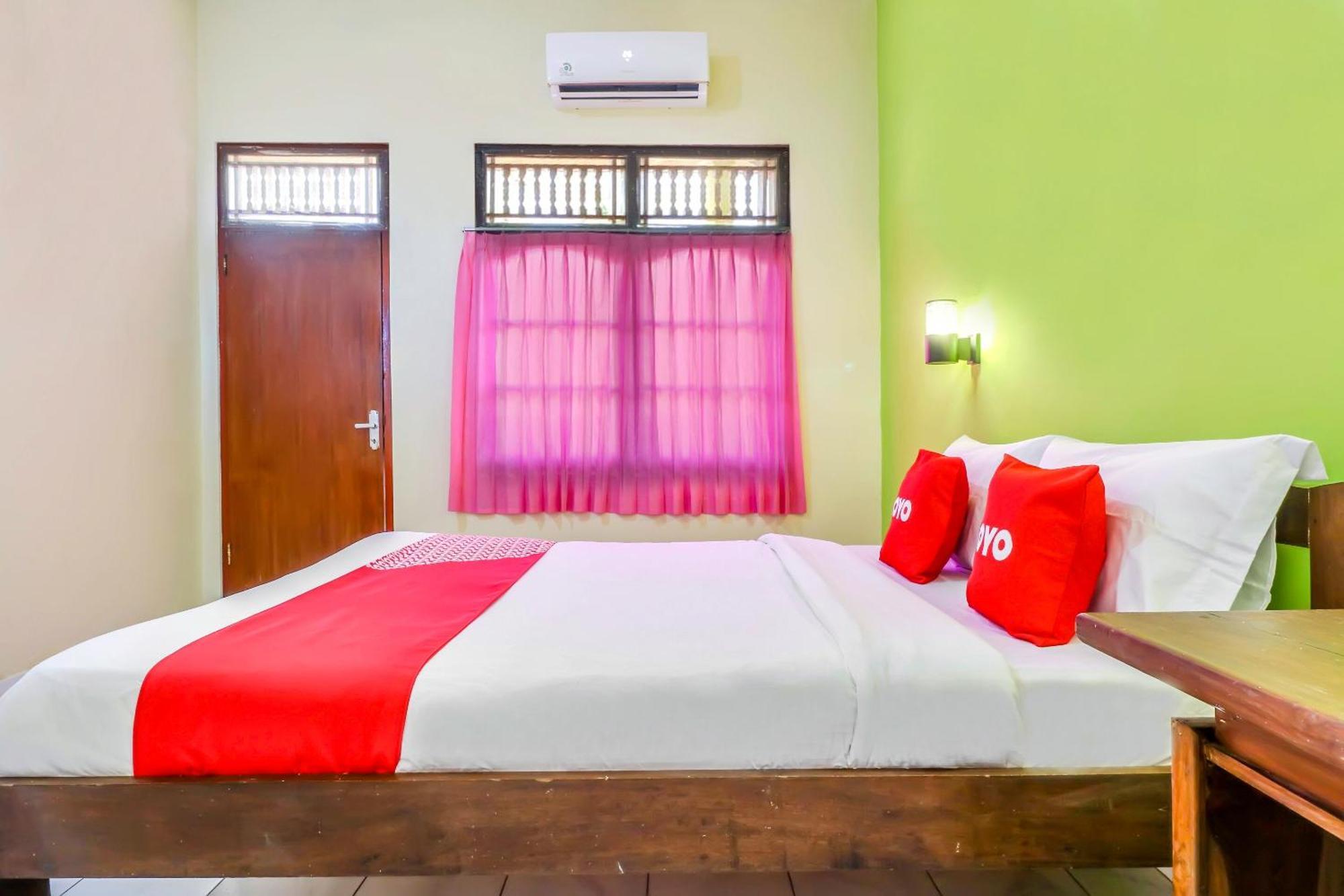 Oyo 2184 Nan Berlian Inn Легиан Экстерьер фото