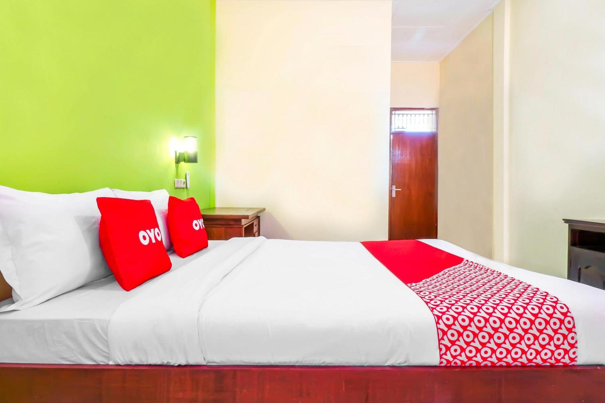Oyo 2184 Nan Berlian Inn Легиан Экстерьер фото