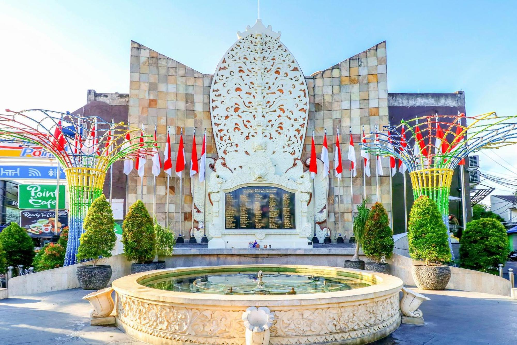 Oyo 2184 Nan Berlian Inn Легиан Экстерьер фото